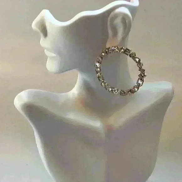 GUESS new Medium Gold-Tone Crystal Front H… - Picture 11 of 12